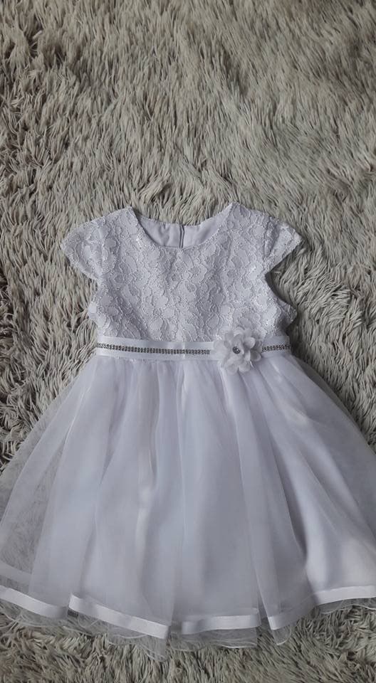 27067234_151321022254366_4646319421626456457_n