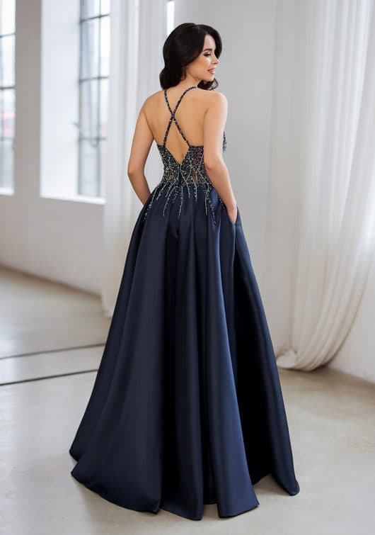 abendkleid-aus-mikado-mit-strassbesatz-in-twilight-blue2
