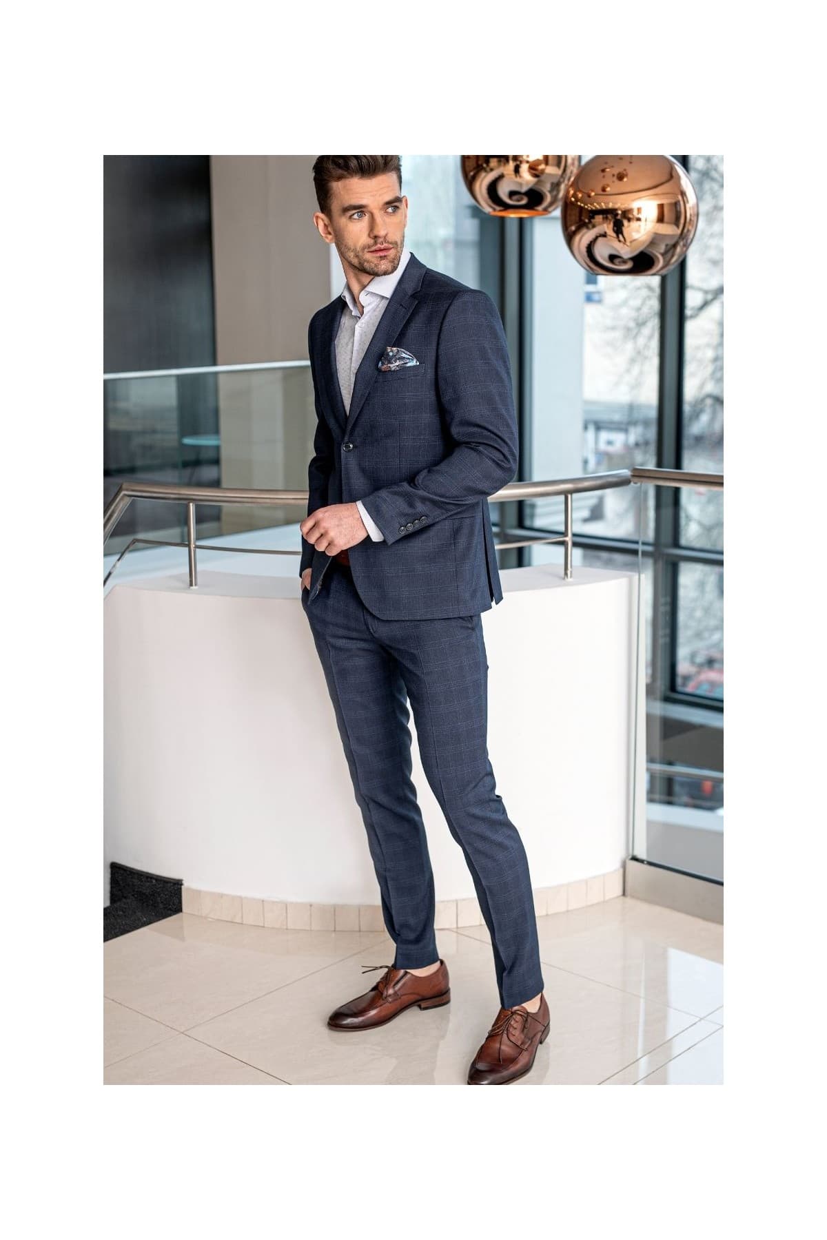granatowy-garnitur-meski-w-krate-villaro-gar3282